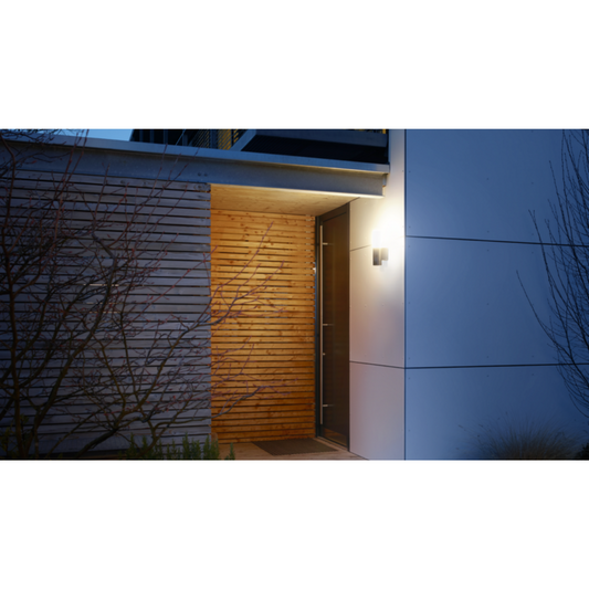 Āra sienas gaismeklis ar kameru un skaļruni, antracīts, 14W, 3000K, 925lm, IP44, ar kustības sensoru 180° un 10m attālumu, ar WLAN (WiFi) un Steinel CAM App, L 620 CAM SC, STEINEL