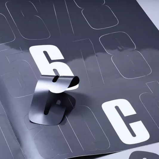 Āra lampa ar sensoru, balta, L1, E27, IP44, var ieskruvēt spuldzi līdz 60W, komplektā uzlīmes ar cipariem, STEINEL