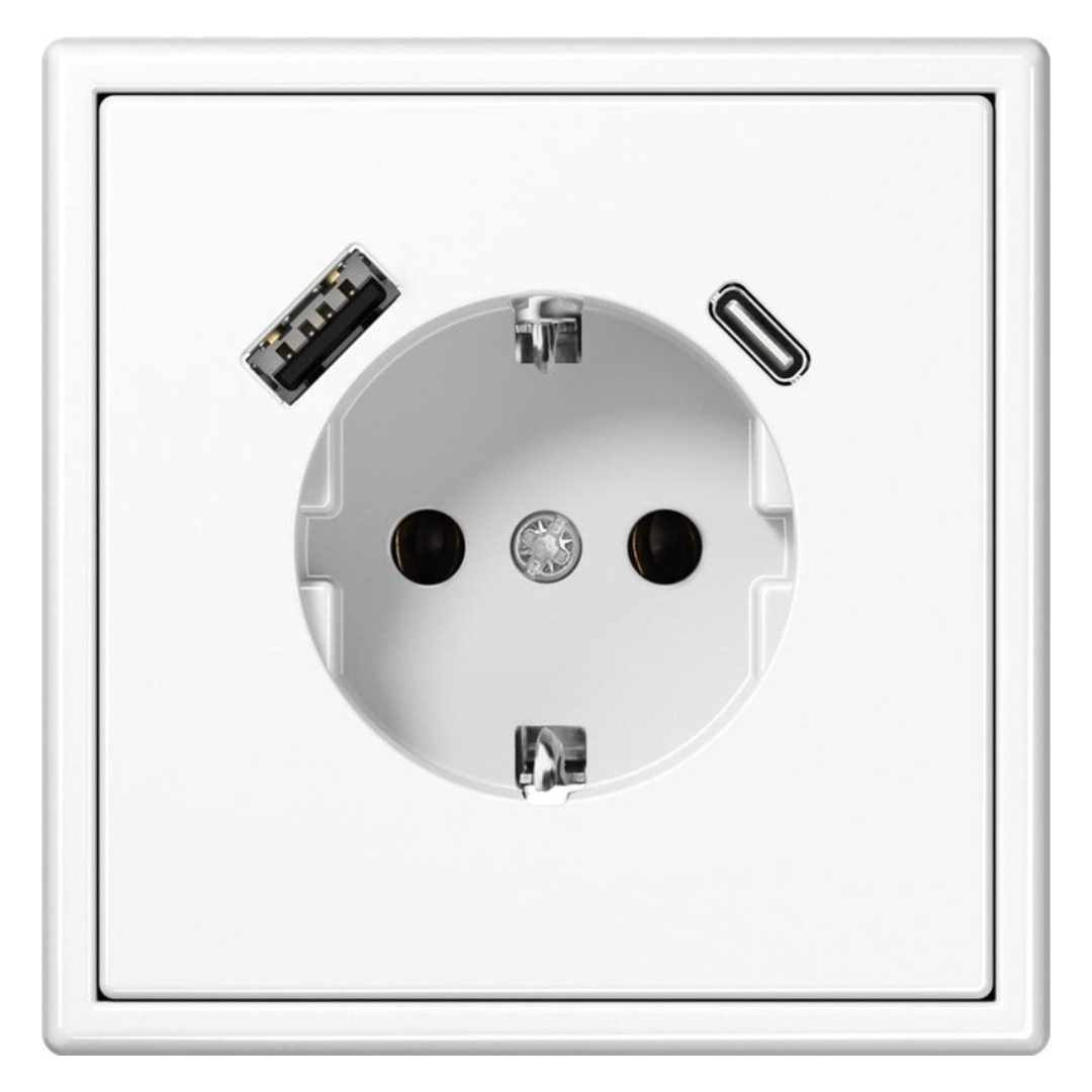 Rozete ar USB-C + USB-A ligzdu, balta-matēta, 3.4A, 220V, bez rāmja, Liregus MODERN