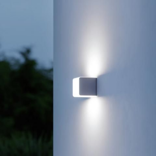 Āra sienas gaismeklis ar kustības sensoru, sudrabs, LED, 9.1W, 3000K, 493lm, IP44, sensora attālums 5m un 160°, ar Bluetooth savienojumu un vadību, soft light start, L 830 SC, STEINEL