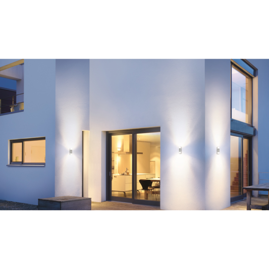 Āra sienas gaismeklis ar kustības sensoru, sudrabs, LED, 9.8W, 3000K, 797lm, IP44, sensora attālums 12m un 180°, soft light start, L 910 S, STEINEL