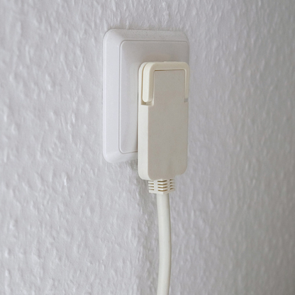 Pagarinātājs 3m, ar 1 palakanu rozeti, 3x1.5mm2 VV, balts, labi noder piemēram aiz mēbelēm kur ir maz vietas lai iespraust dakšu