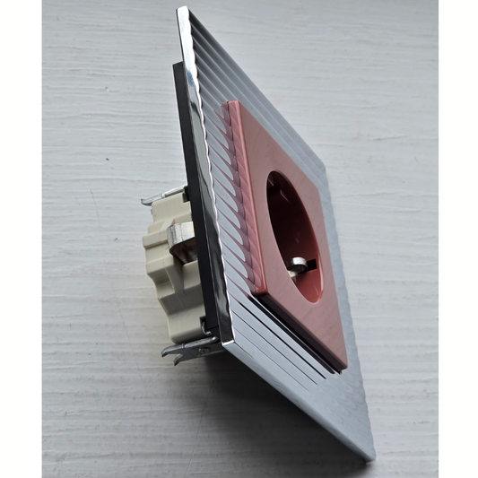 Rozete zemapmetuma ar metāla hromētu rāmi, 16A, Busch-Jaeger