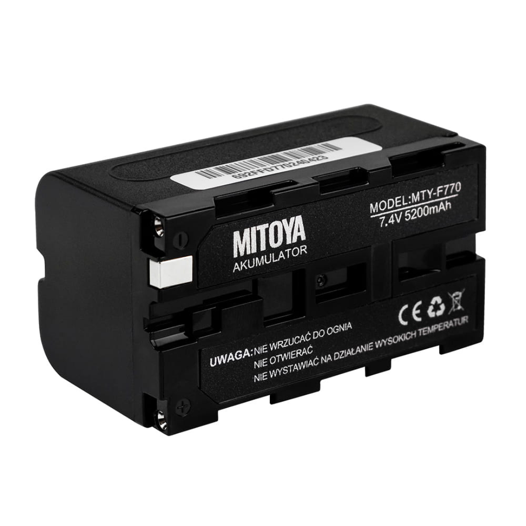 YONGNUO YN300 AIR 3200-5600K lampa + NPF770 akumulators un MITOYA lādētājs