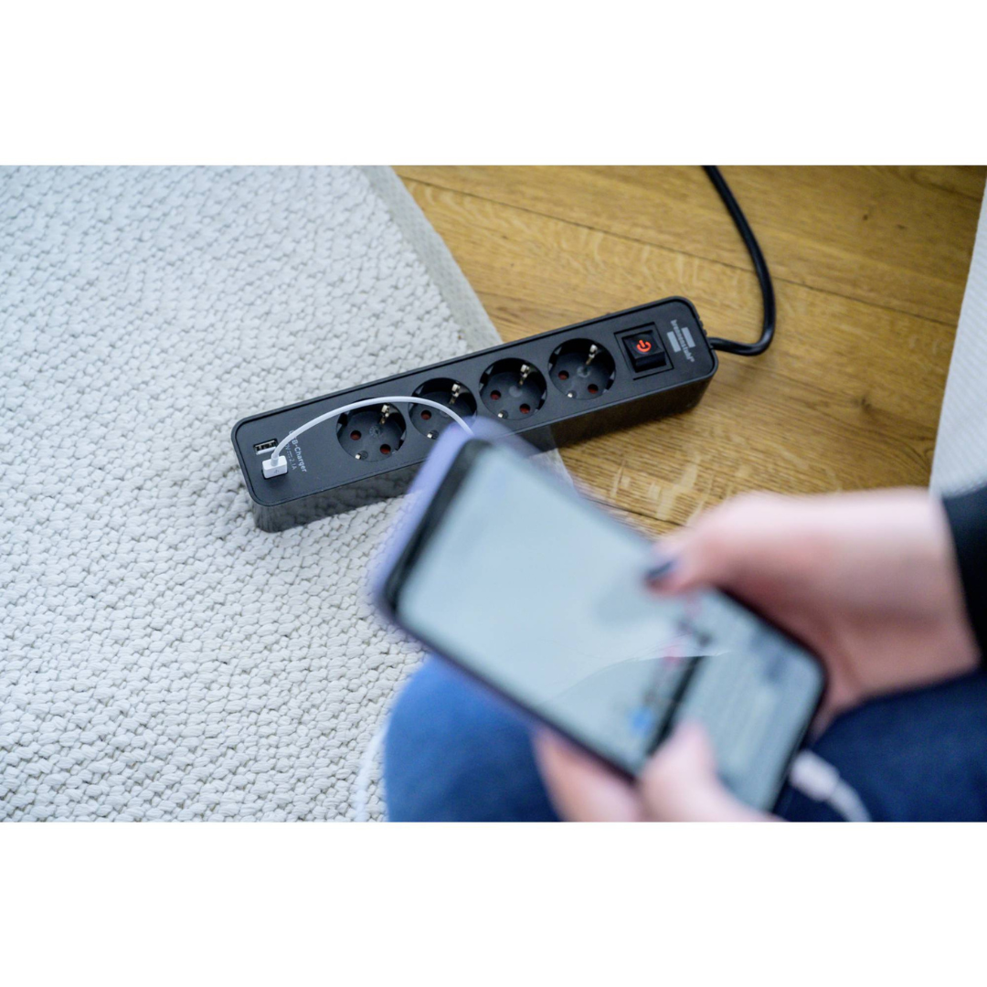 Pagarinātājs Ecolor, 1.5m, 4 rozetes, ar slēdzi un 2xUSB-A, 3G1.5, 5VV-F, melns/melns, 1153240006, Brennenstuhl